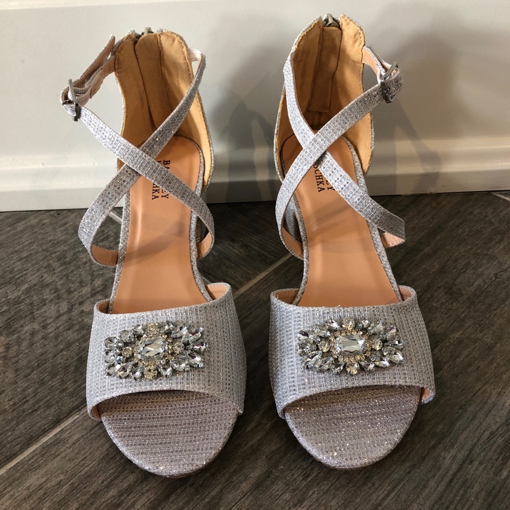 Brand New Badgley Mischka Silver Dress Shoes Size3